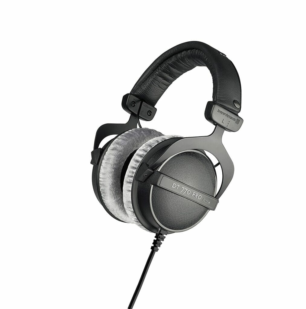 beyerdynamic-DT-770-PRO-80-Ohm-closed-Studio-Headphone